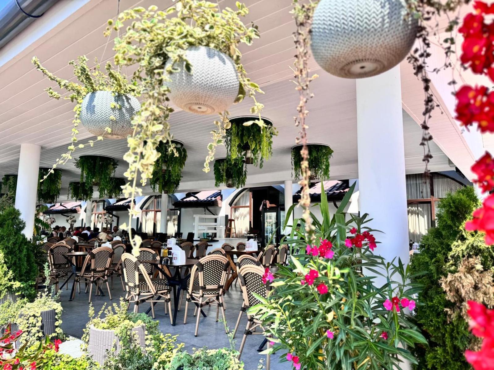 Hanul Domnesc Imperial Hotel & Spa Călan Extérieur photo