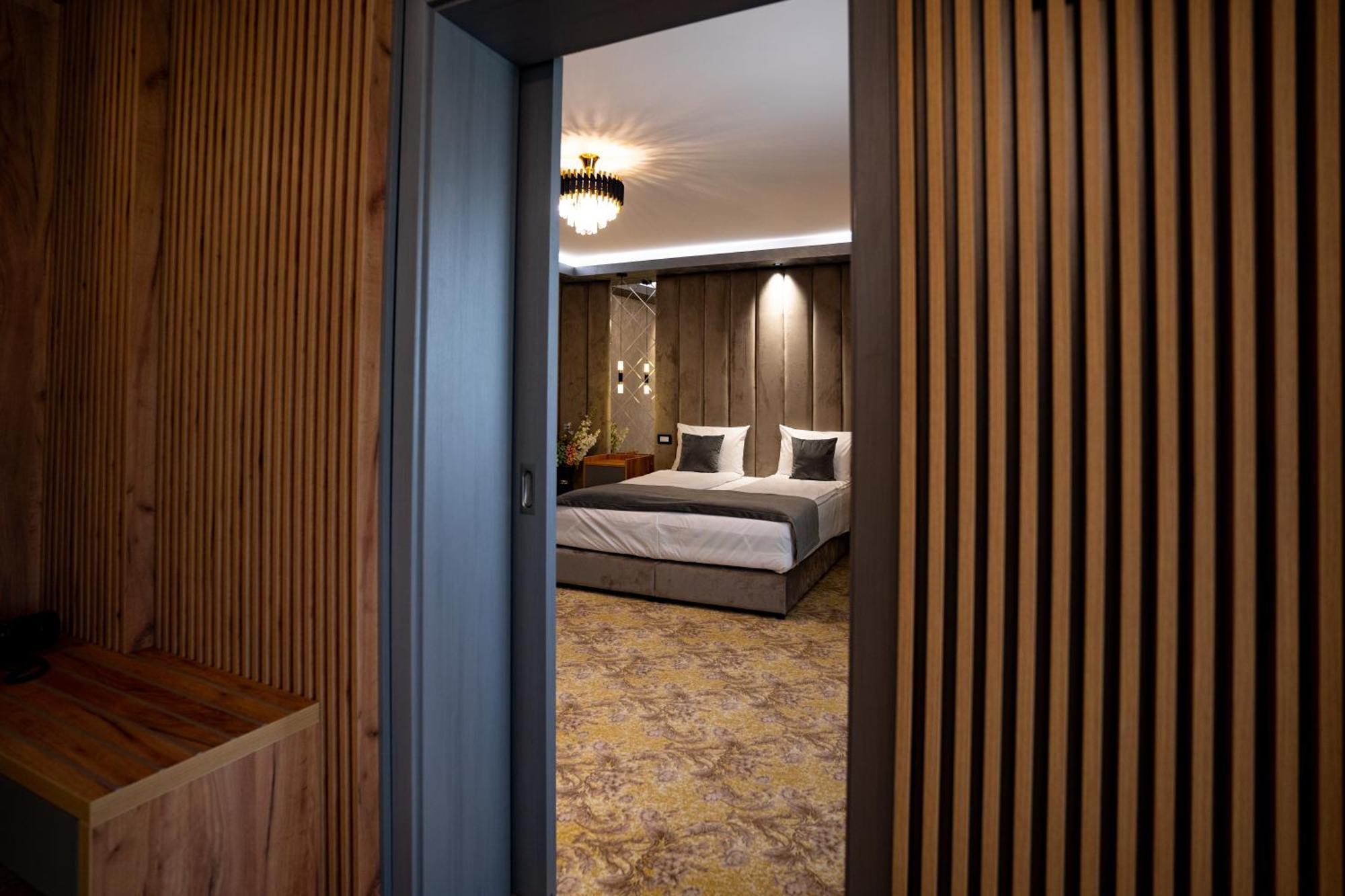 Hanul Domnesc Imperial Hotel & Spa Călan Extérieur photo