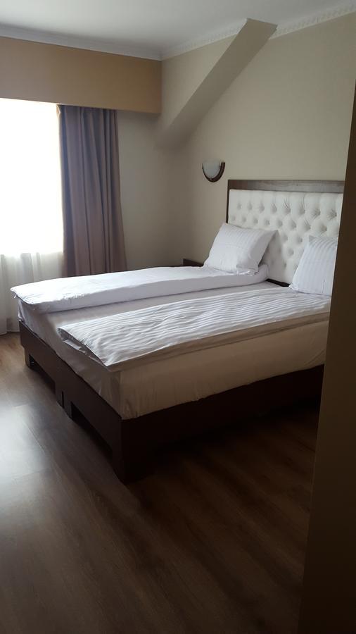 Hanul Domnesc Imperial Hotel & Spa Călan Extérieur photo